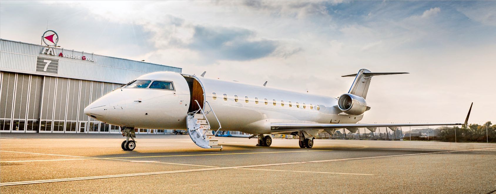 Bombardier Challenger 850 | Fusion Jet - premium private flights